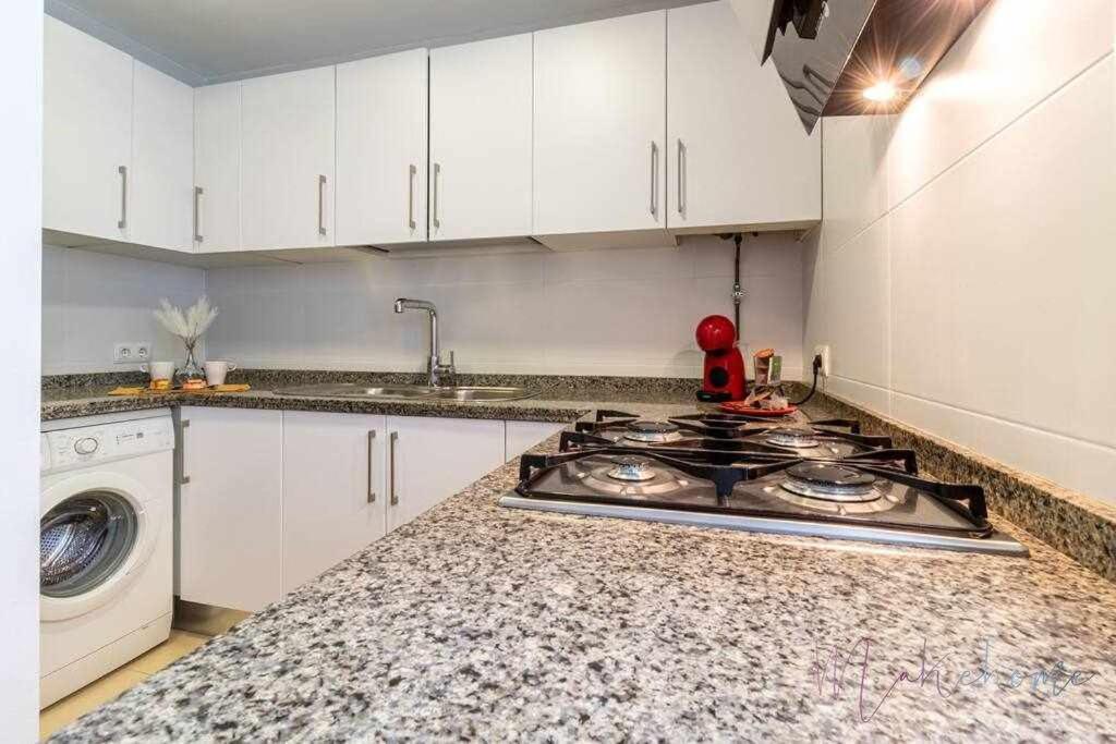 Apartamento 4 En Estadio Sevilla 8 Plazas Y Metro Екстер'єр фото